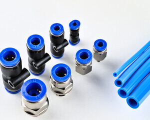 Leitungsverbinder (Steckanschlüsse, Verschraubungen & Schlauchtüllen)